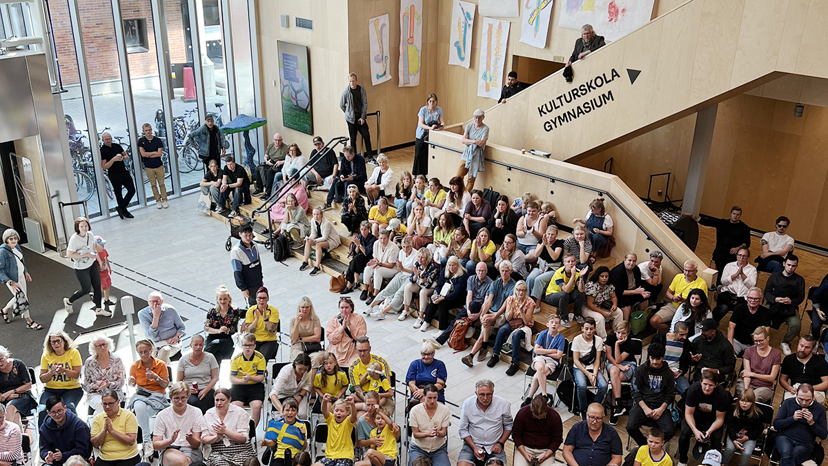 Fullsatt när damerna spelade slutspel i fotbolls-VM.