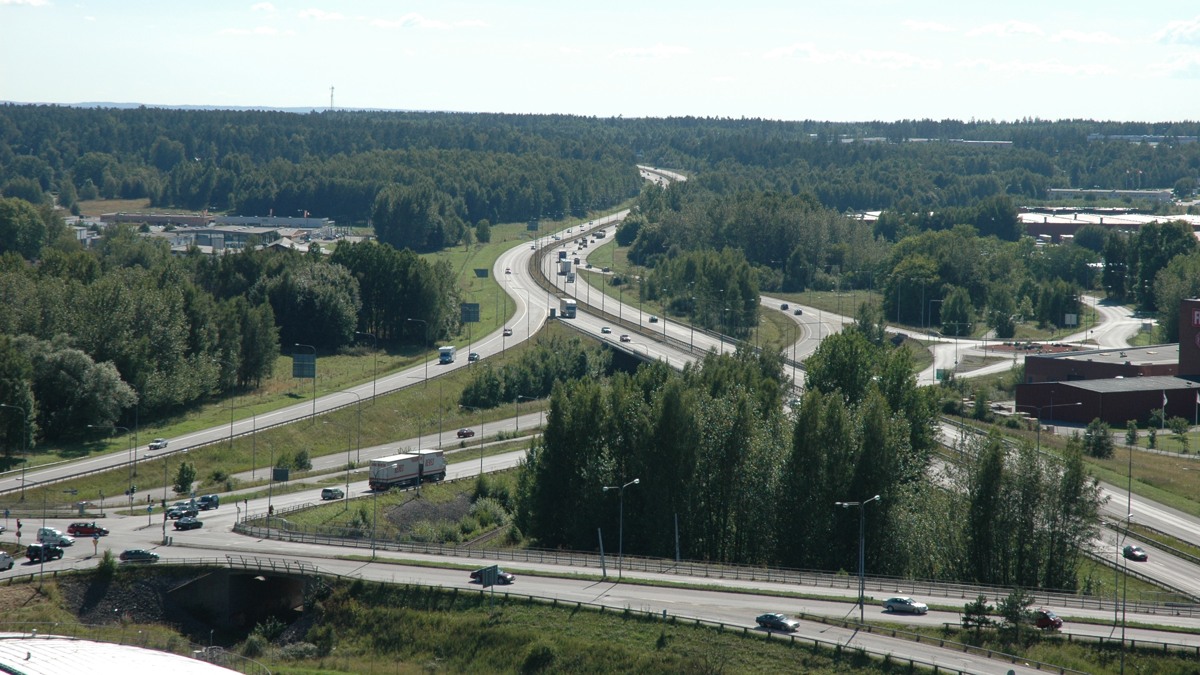 En flygbild av en motorväg.
