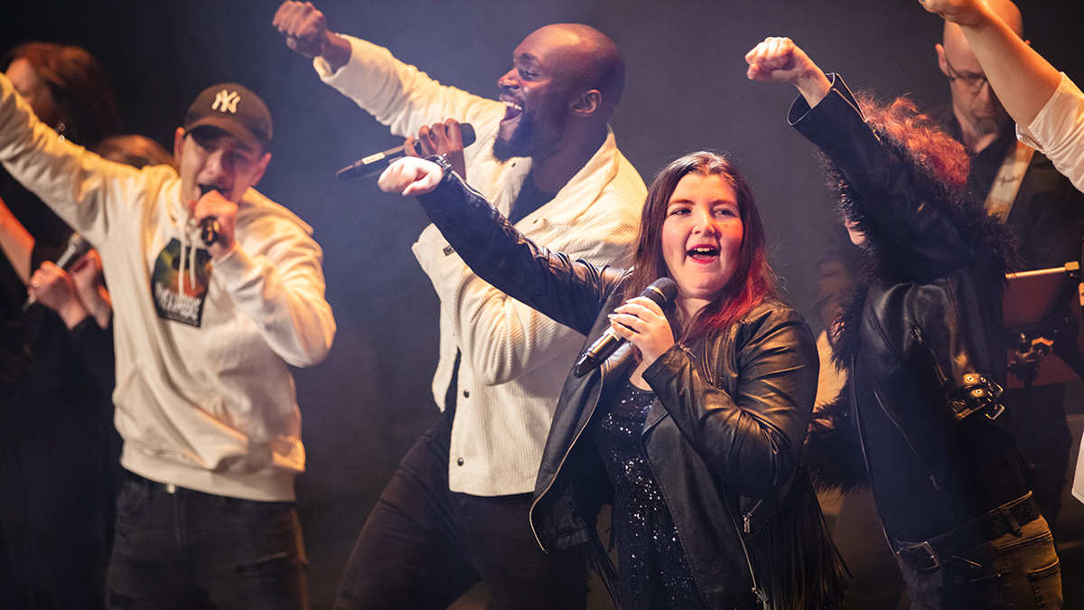 Frida Gelin och Funkis Bro tillsammans med Boris René. Foto: Karin Foberg.