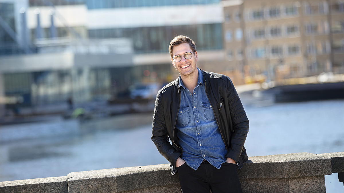 Tobias Kandenäs är samordnare för Skapande skola på Kulturskolan och  har lett projektet. Foto: Karin Foberg.