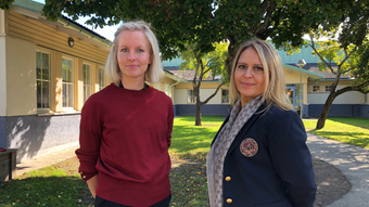 Jemina Silfstén och Tamar Ucar på Brukets skola.