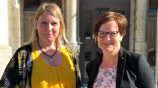 Bilden föreställer Marlene Jörhag (KD) och Maria Haglund (M).